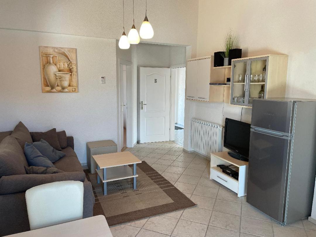 Apartment Gordana Vir Eksteriør billede